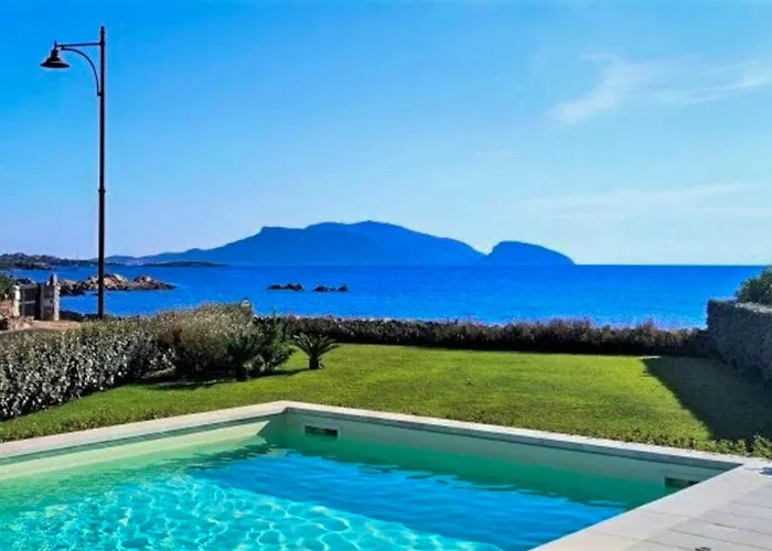 By The Sea With View Of Tavolara Near Semesterbostad