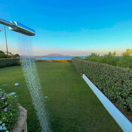 Casa vacanze By The Sea With View Of Tavolara Near